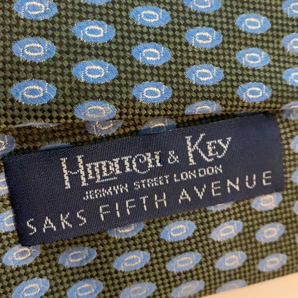 Hilditch & Key Blue Pattern Silk Te England